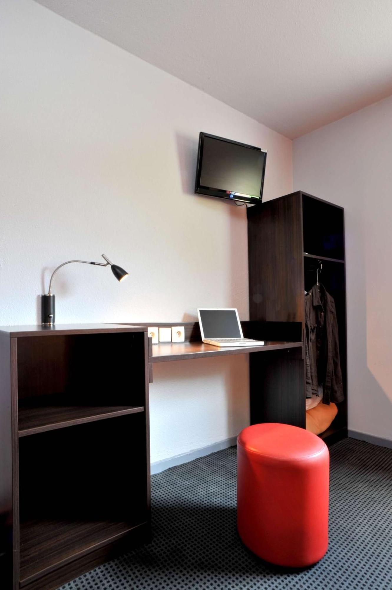 Brit Hotel St-Quentin/Nord Fayet  Exteriér fotografie