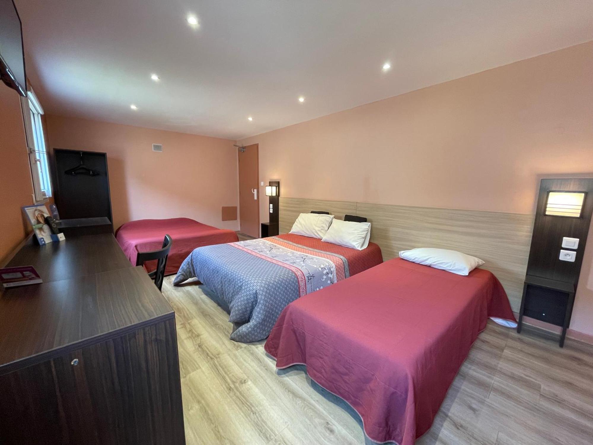 Brit Hotel St-Quentin/Nord Fayet  Exteriér fotografie