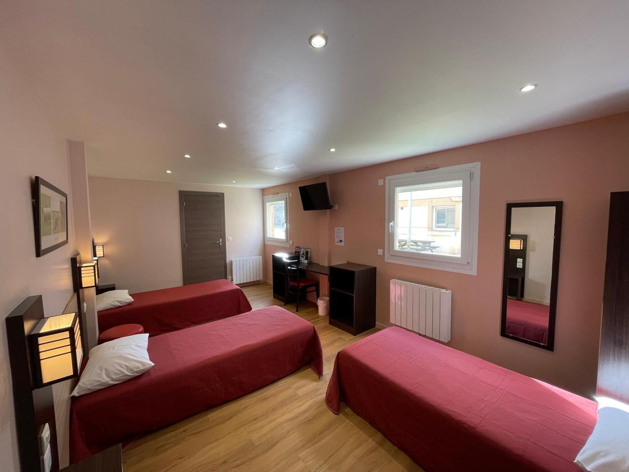 Brit Hotel St-Quentin/Nord Fayet  Exteriér fotografie